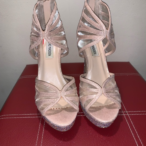 Steve Madden GlitzyBlush. Like new - Picture 2 of 4